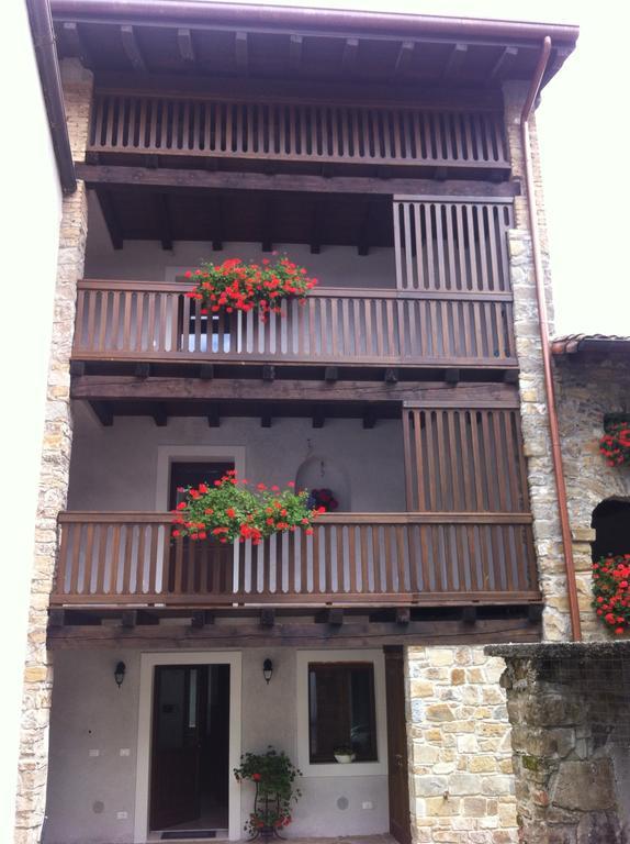 Affittacamere Nonna Leni Frisanco Exterior foto