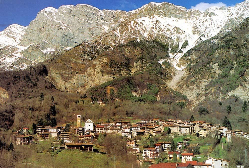 Affittacamere Nonna Leni Frisanco Exterior foto